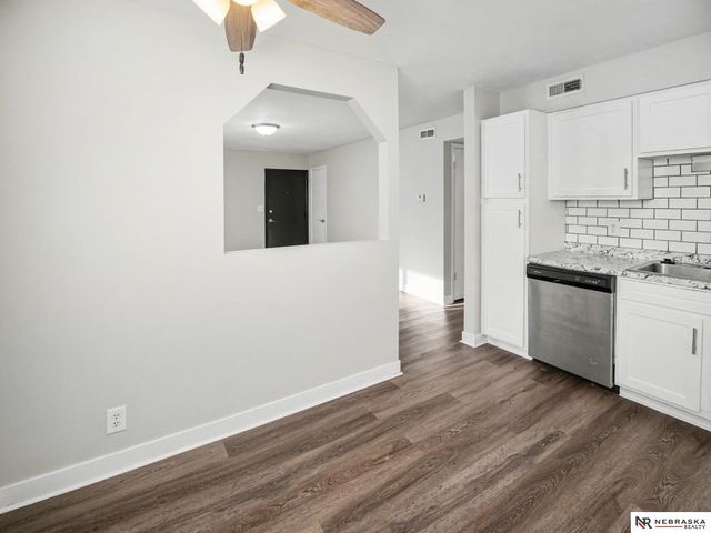 4220 Huntington Avenue, Lincoln, NE 68504