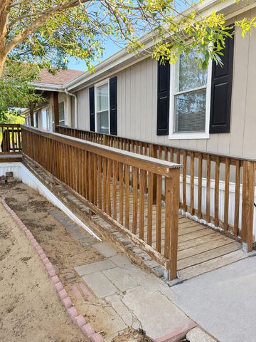309 10th Avenue SW, Rio Rancho, NM 87124
