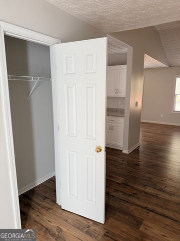 128 Shadowbrooke Circle, Loganville, GA 30052