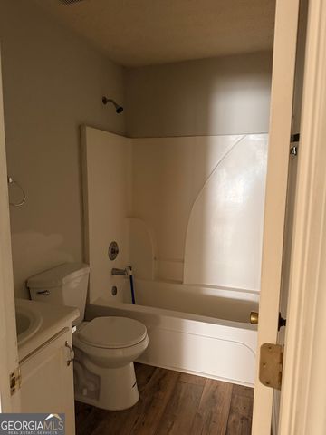 128 Shadowbrooke Circle, Loganville, GA 30052