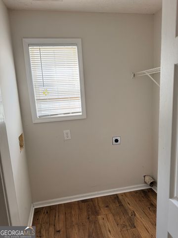 128 Shadowbrooke Circle, Loganville, GA 30052