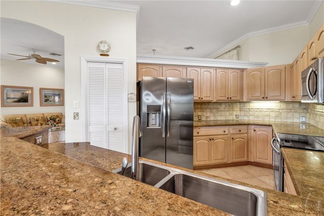 1723 Victoria Circle, Vero Beach, FL 32967