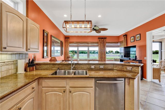 1723 Victoria Circle, Vero Beach, FL 32967