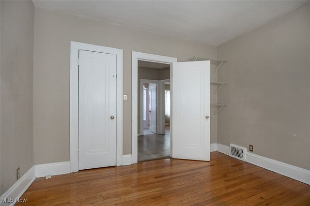 1526 Eddington Road, East Cleveland, OH 44118