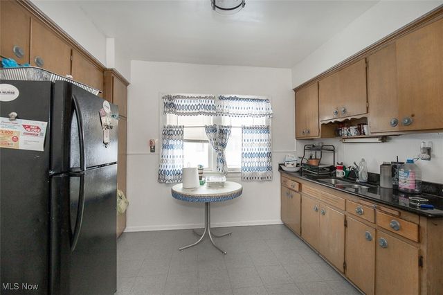 1526 Eddington Road, East Cleveland, OH 44118