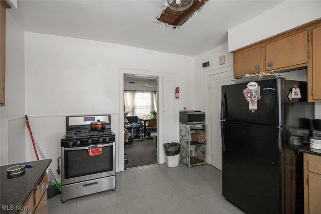 1526 Eddington Road, East Cleveland, OH 44118