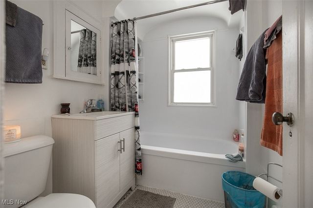 1526 Eddington Road, East Cleveland, OH 44118