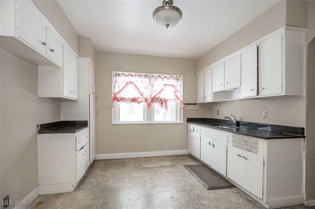 1526 Eddington Road, East Cleveland, OH 44118