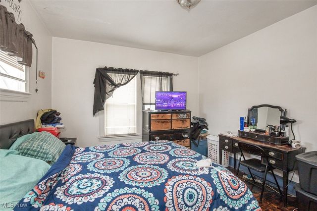 1526 Eddington Road, East Cleveland, OH 44118