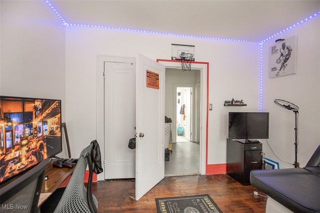 1526 Eddington Road, East Cleveland, OH 44118