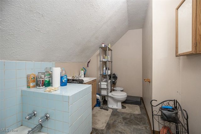 1526 Eddington Road, East Cleveland, OH 44118