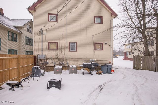 1526 Eddington Road, East Cleveland, OH 44118