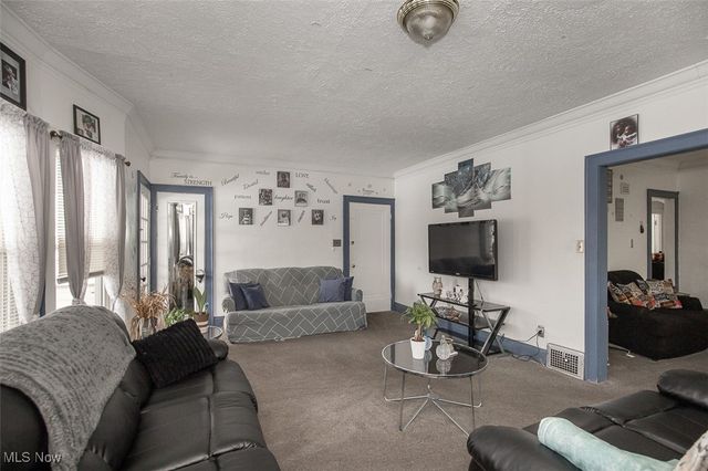 1526 Eddington Road, East Cleveland, OH 44118