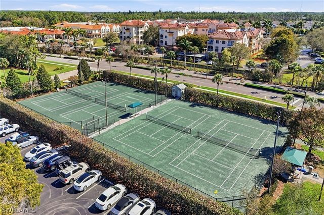 357 Harvard LN, Naples, FL 34104