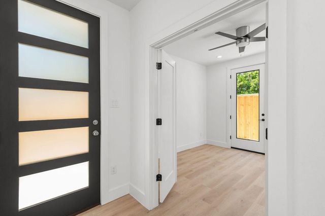 3348 Sauer Street, Houston, TX 77004