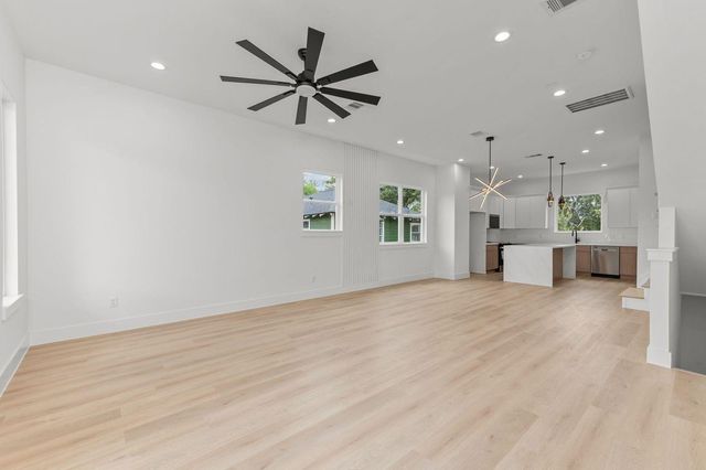 3348 Sauer Street, Houston, TX 77004