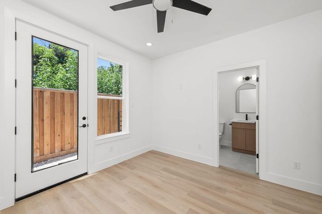 3348 Sauer Street, Houston, TX 77004