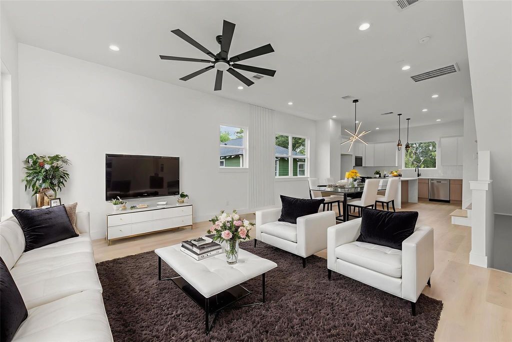 3348 Sauer Street, Houston, TX 77004