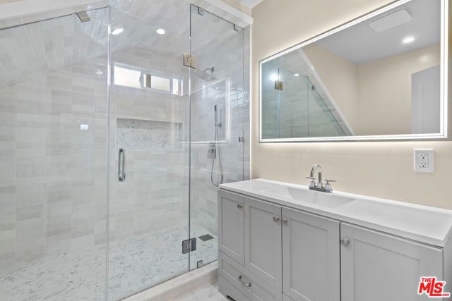 5317 Angeles Vista Boulevard, View Park, CA 90043