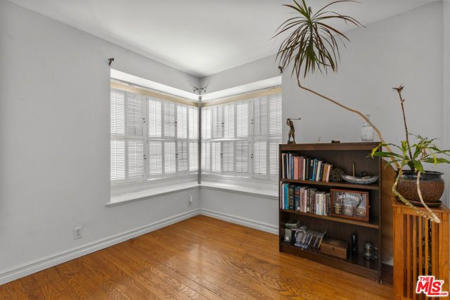 5317 Angeles Vista Boulevard, View Park, CA 90043