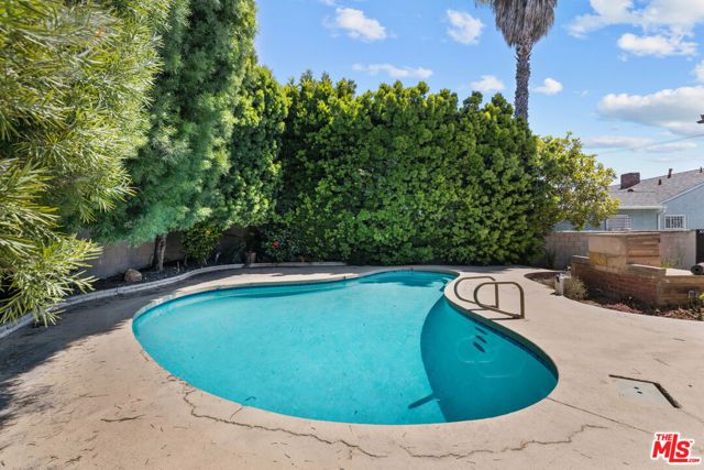 5317 Angeles Vista Boulevard, View Park, CA 90043