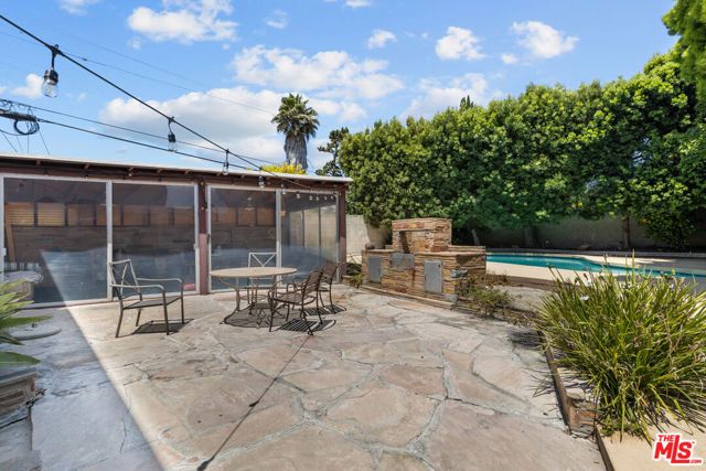 5317 Angeles Vista Boulevard, View Park, CA 90043