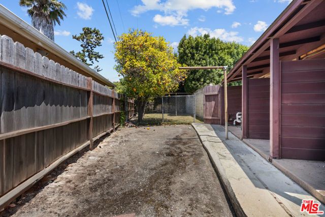 5317 Angeles Vista Boulevard, View Park, CA 90043