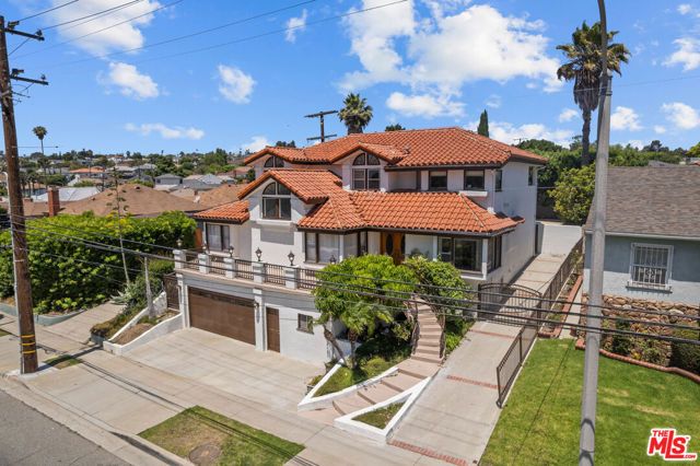 5317 Angeles Vista Boulevard, View Park, CA 90043