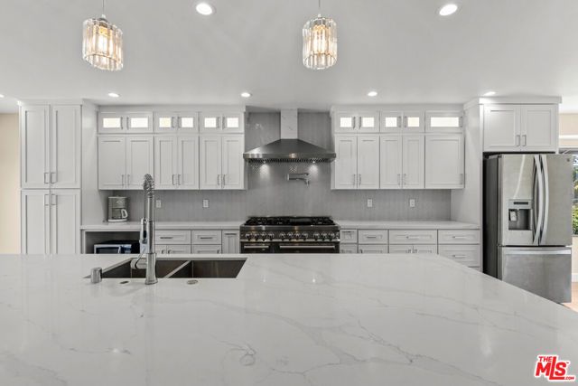 5317 Angeles Vista Boulevard, View Park, CA 90043