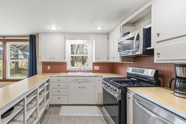 W5097 Highway 16, Rio, WI 53960