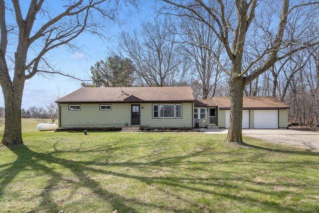 W5097 Highway 16, Rio, WI 53960