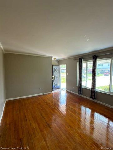 15129 Elderwood Drive, Warren, MI 48088