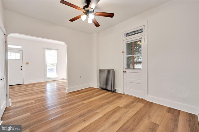 432 E MAIN ST, Ephrata, PA 17522