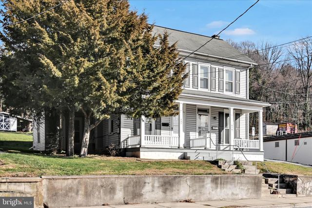 432 E MAIN ST, Ephrata, PA 17522