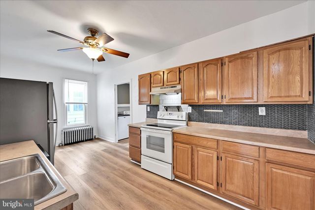 432 E MAIN ST, Ephrata, PA 17522