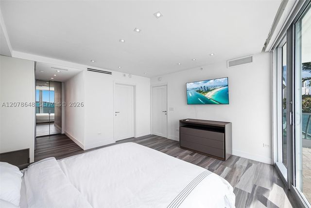 1331 Brickell Bay Dr BL-33, Miami, FL 33131