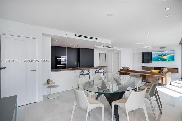 1331 Brickell Bay Dr BL-33, Miami, FL 33131