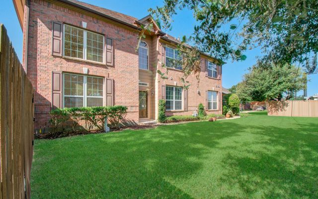 1103 Glenwood Canyon Lane, Houston, TX 77077