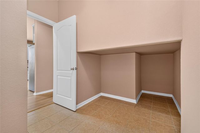 1103 Glenwood Canyon Lane, Houston, TX 77077