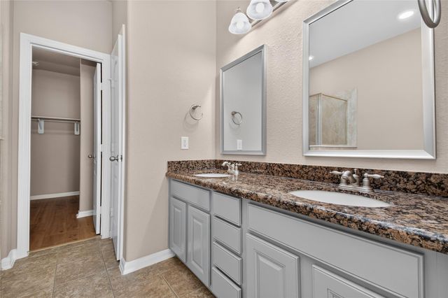 1103 Glenwood Canyon Lane, Houston, TX 77077