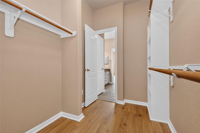 1103 Glenwood Canyon Lane, Houston, TX 77077
