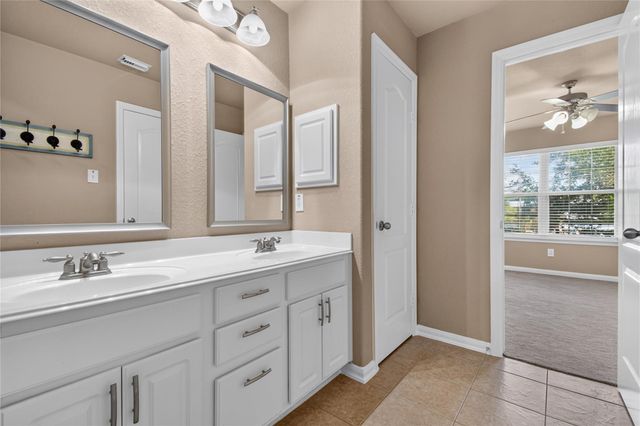 1103 Glenwood Canyon Lane, Houston, TX 77077