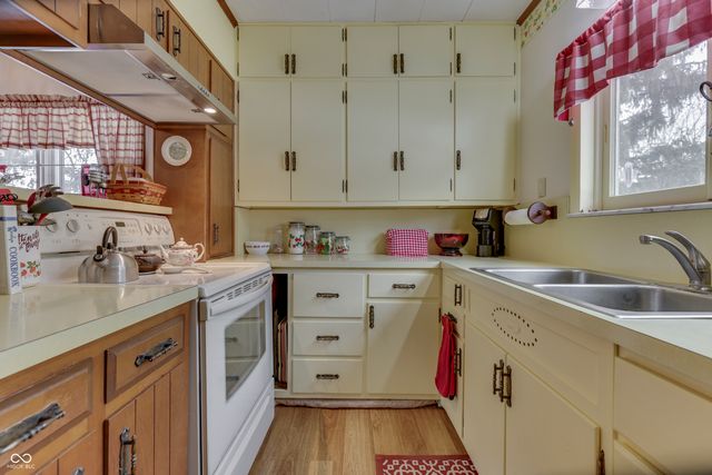 2605 S Franklin Road, Indianapolis, IN 46239