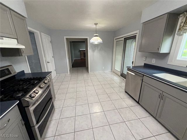 7556 Jaguar Drive, Boardman, OH 44512