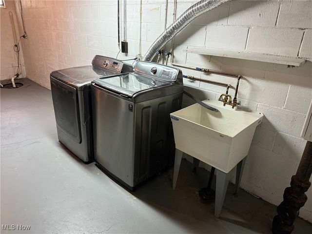 7556 Jaguar Drive, Boardman, OH 44512