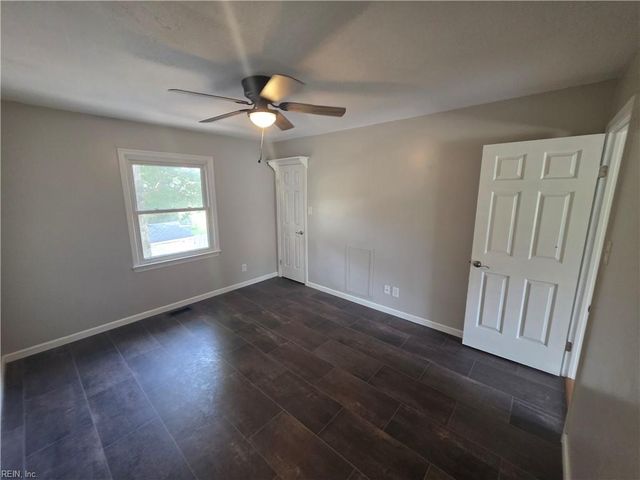 4865 Halwell DR, Virginia Beach, VA 23464