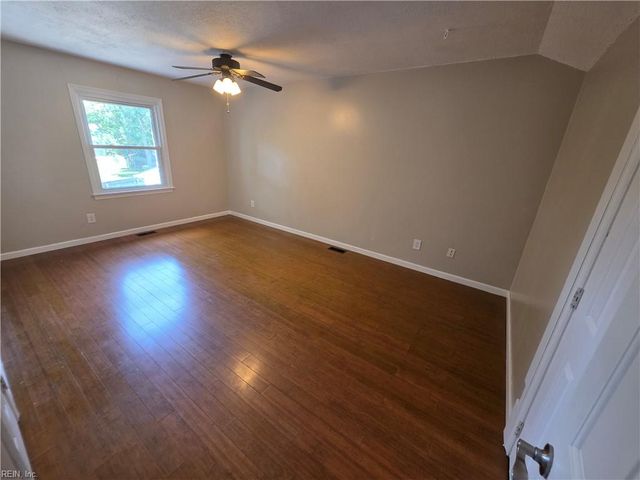 4865 Halwell DR, Virginia Beach, VA 23464