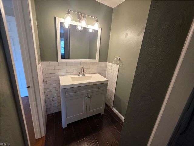 4865 Halwell DR, Virginia Beach, VA 23464