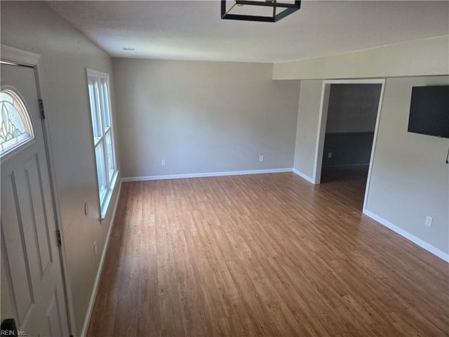 4865 Halwell DR, Virginia Beach, VA 23464
