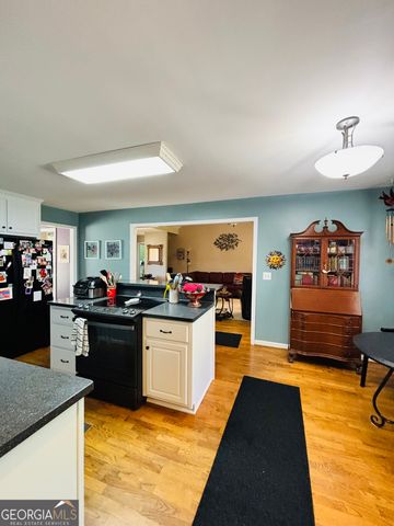 740 Saint Ives Lane, Athens, GA 30606